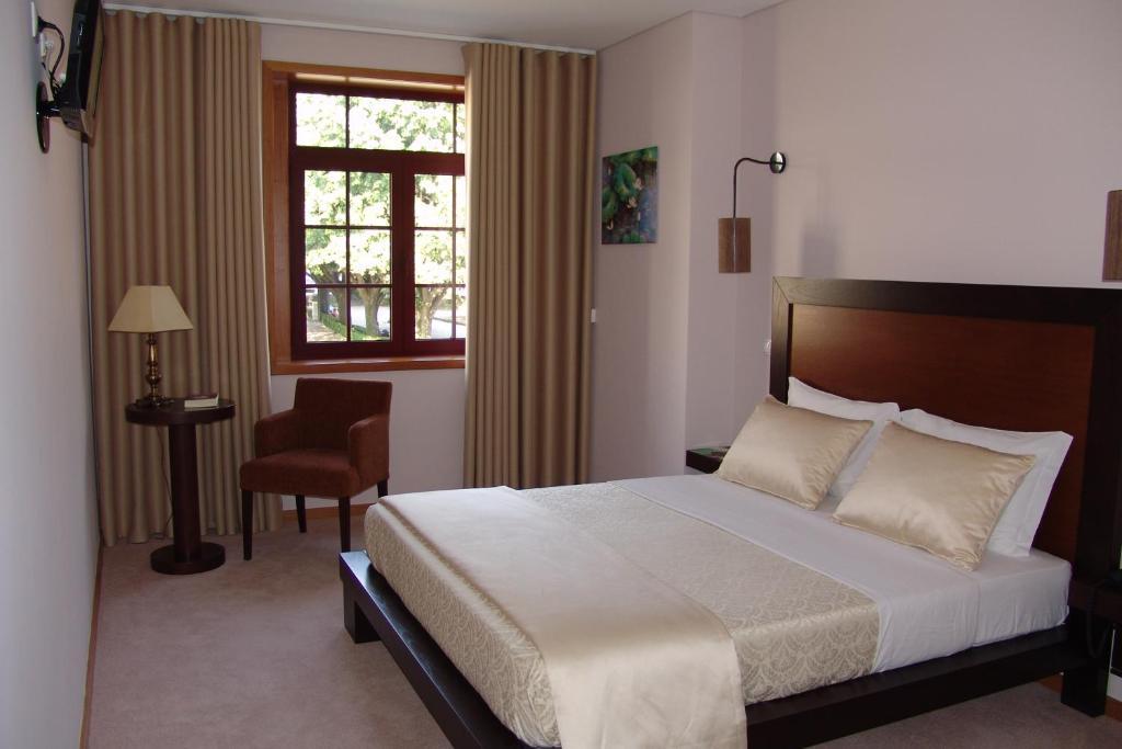 Santo Thyrso Hotel Санто Тирсо Стая снимка