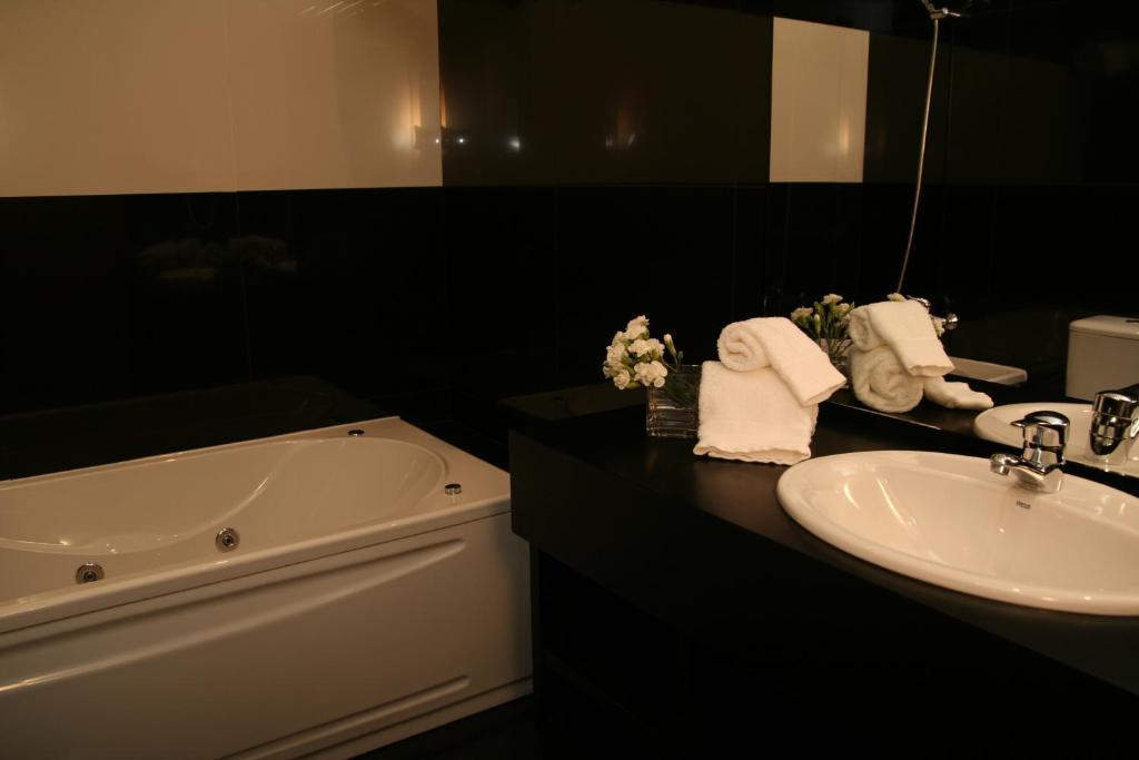 Santo Thyrso Hotel Санто Тирсо Стая снимка