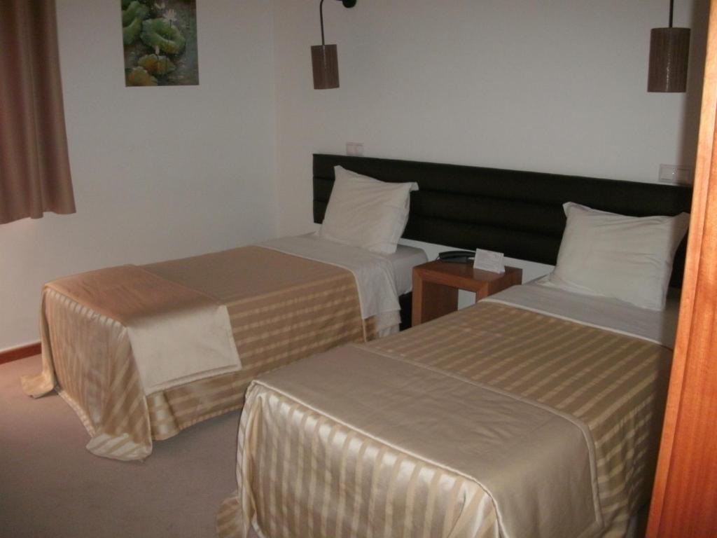 Santo Thyrso Hotel Санто Тирсо Стая снимка