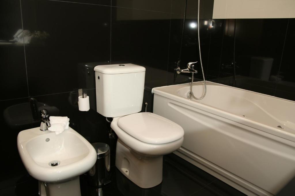 Santo Thyrso Hotel Санто Тирсо Екстериор снимка